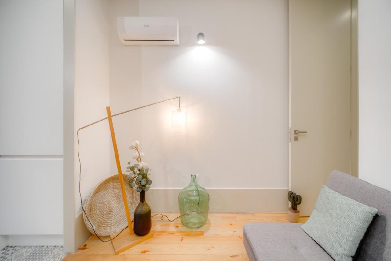 Nomad'S Bonjardim City Flats Porto Exterior photo