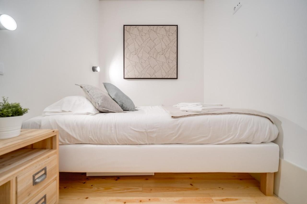 Nomad'S Bonjardim City Flats Porto Exterior photo